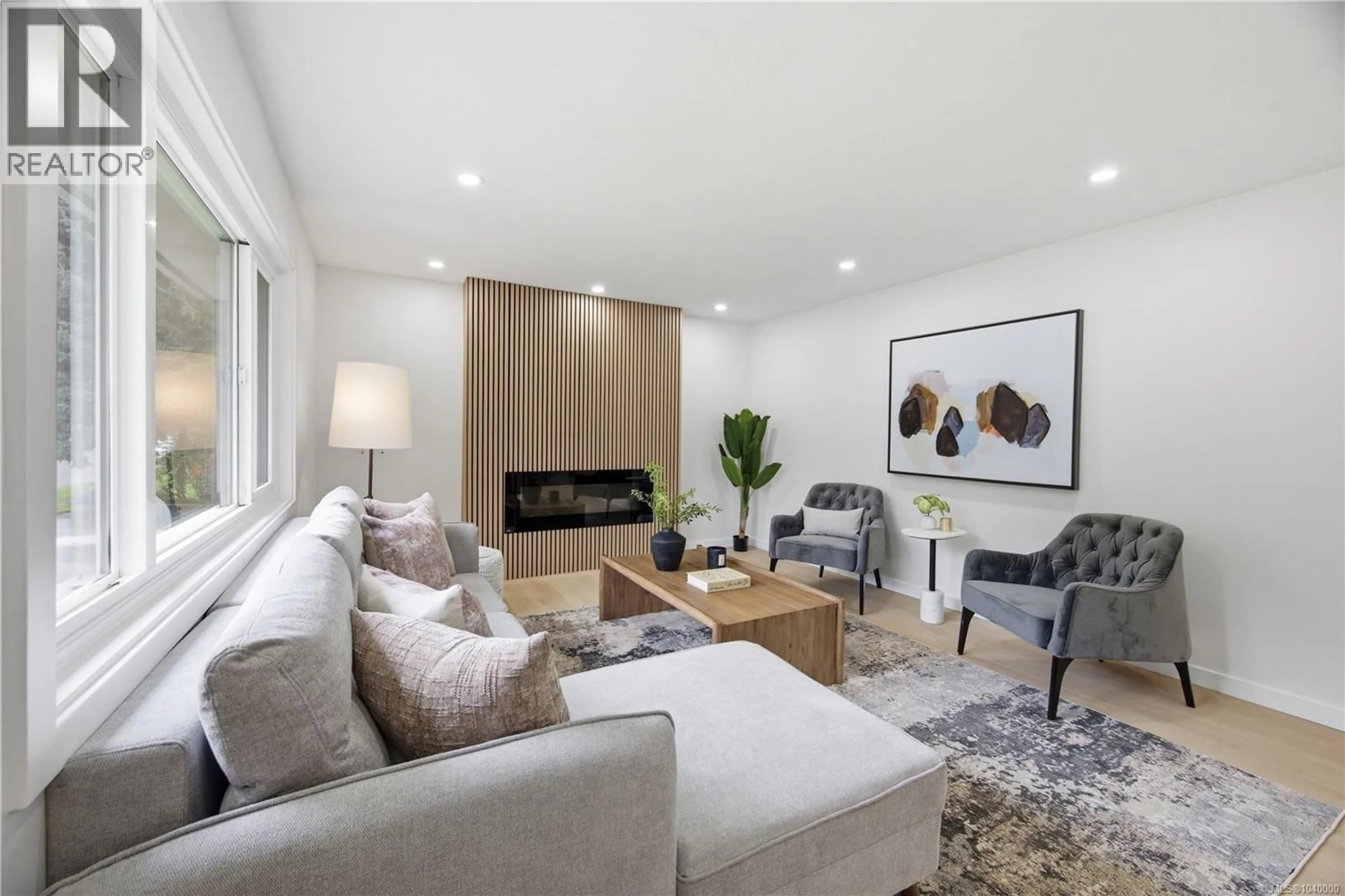 Living room with furniture, unknown for 4391 ELNIDO CRESCENT, Saanich British Columbia V8N5G8