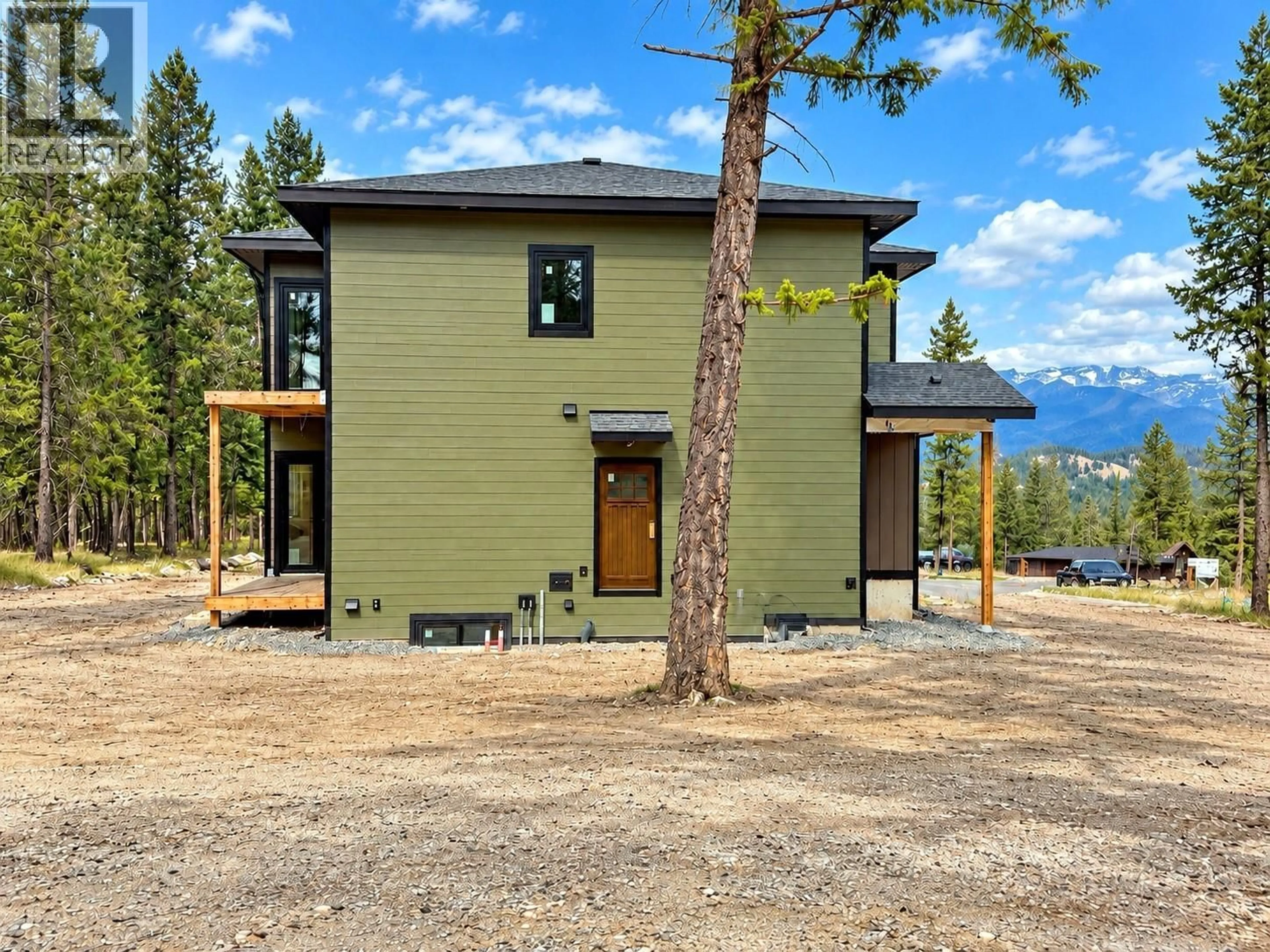 Home with vinyl exterior material, mountain view for 4 - 421 WILDSTONE CLOSE NORTH, Cranbrook British Columbia V1C0G4