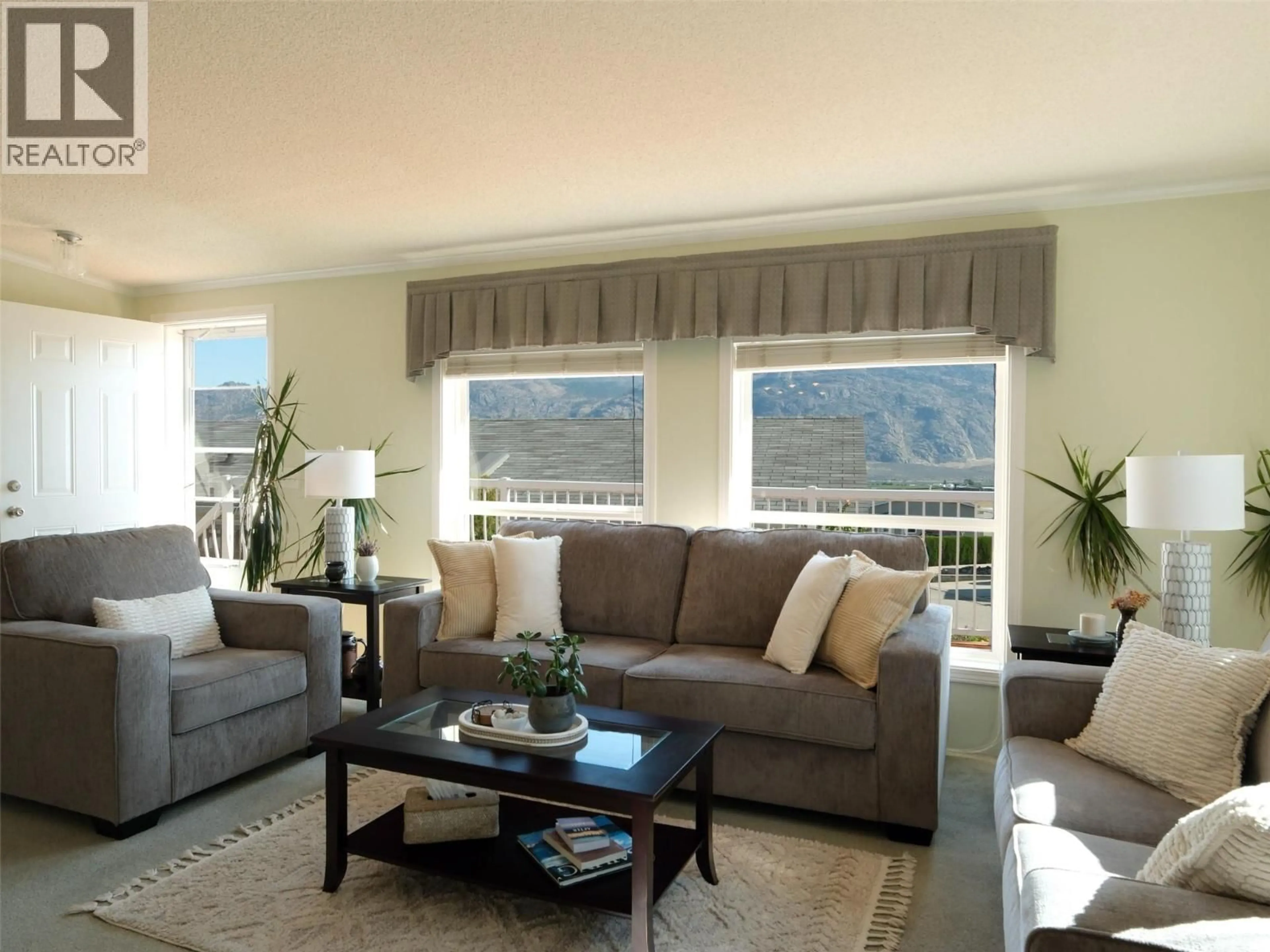 Living room with furniture, unknown for 33 - 9410 115TH STREET, Osoyoos British Columbia V0H1V5