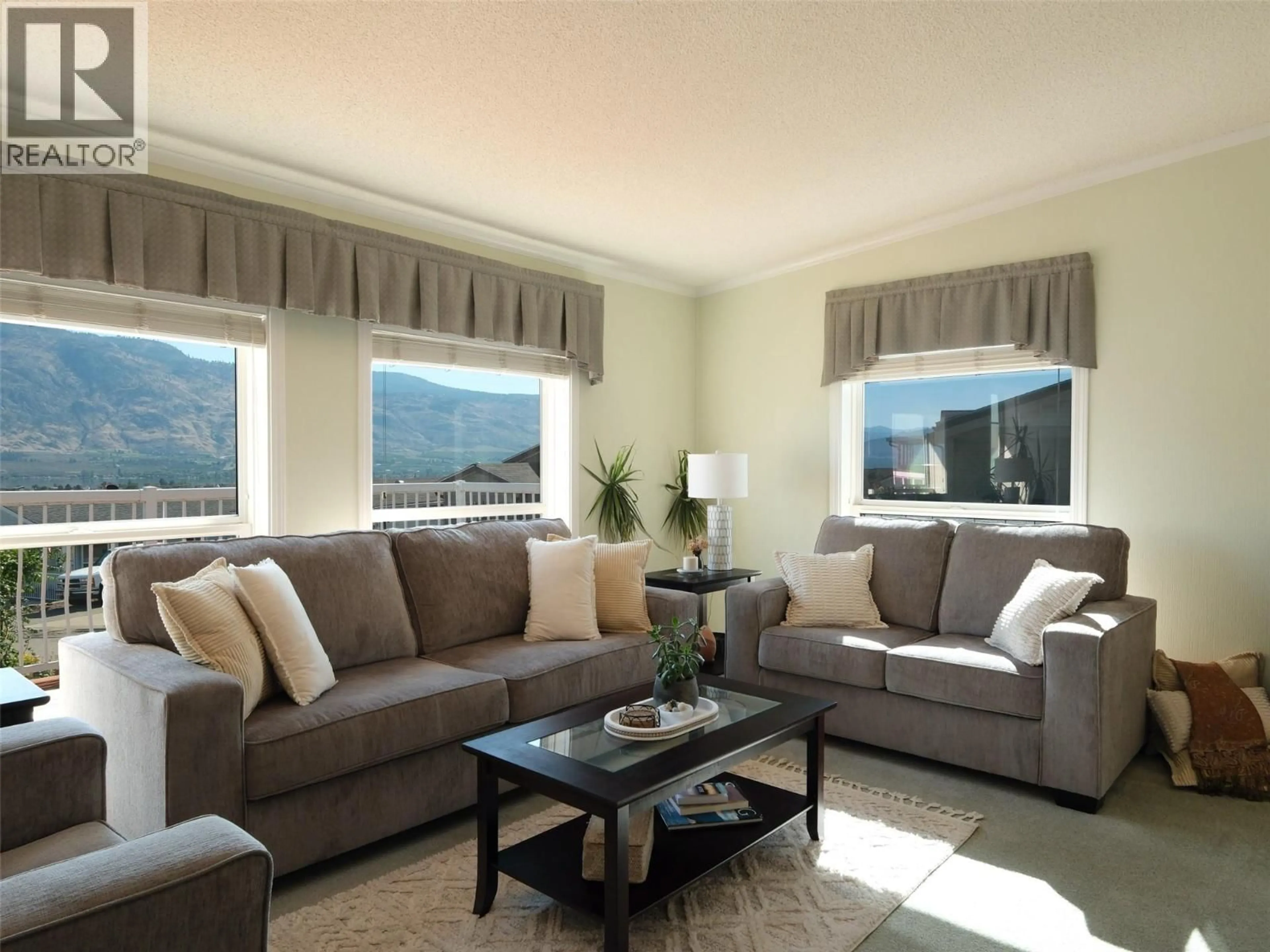 Living room with furniture, unknown for 33 - 9410 115TH STREET, Osoyoos British Columbia V0H1V5