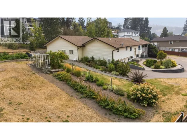 9181 ALDER STREET, Summerland 5