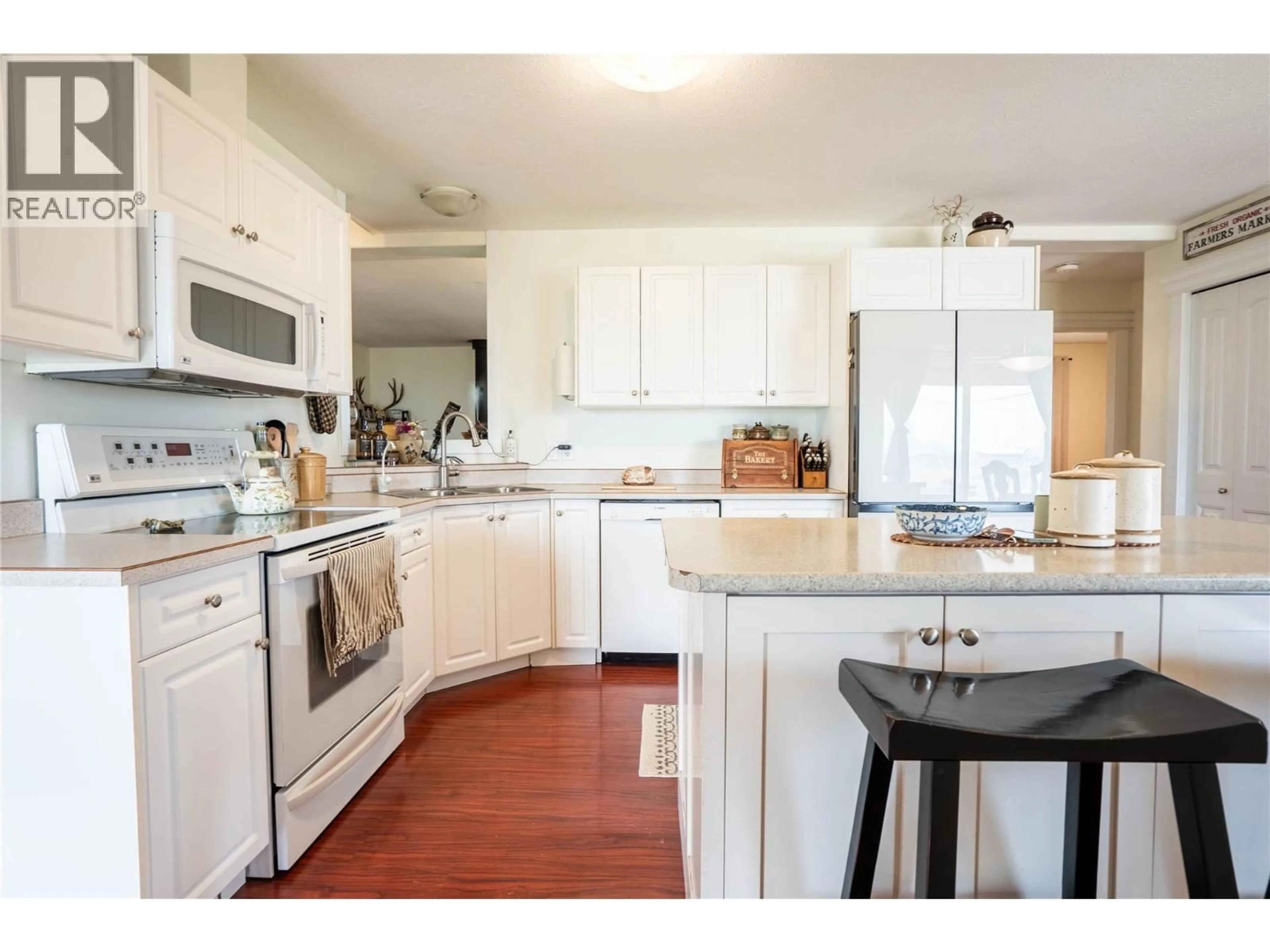 Open concept kitchen, unknown for 2328 WILLGOOSE ROAD, Merritt British Columbia V1K1N7