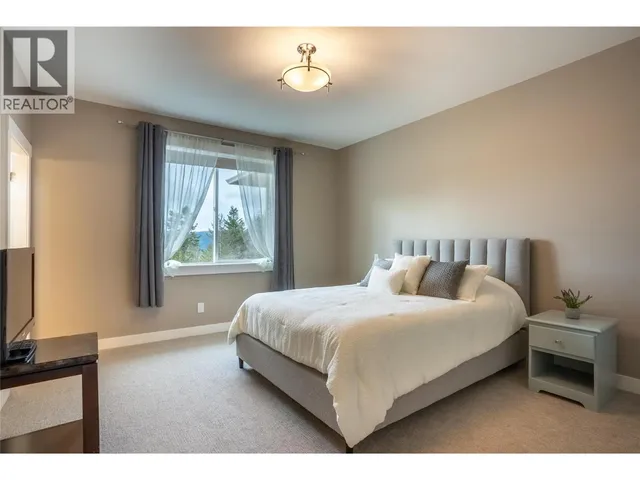 256 CALCITE DRIVE, Logan Lake 3