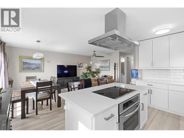 2440 MARGARET ROAD, West Kelowna 2