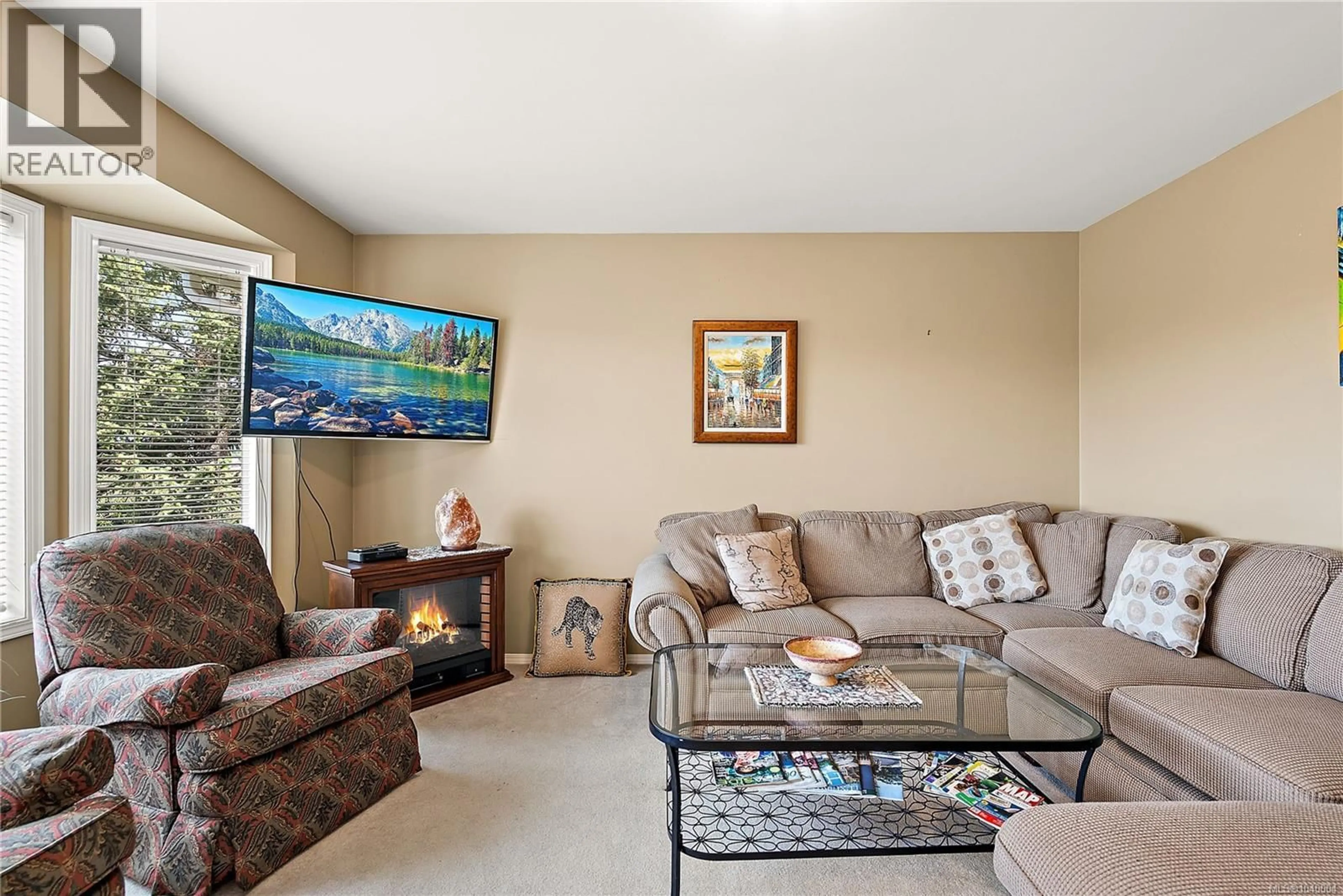 Living room with furniture, unknown for A - 6599 CENTRAL SAANICH ROAD, Central Saanich British Columbia V8Z5V1