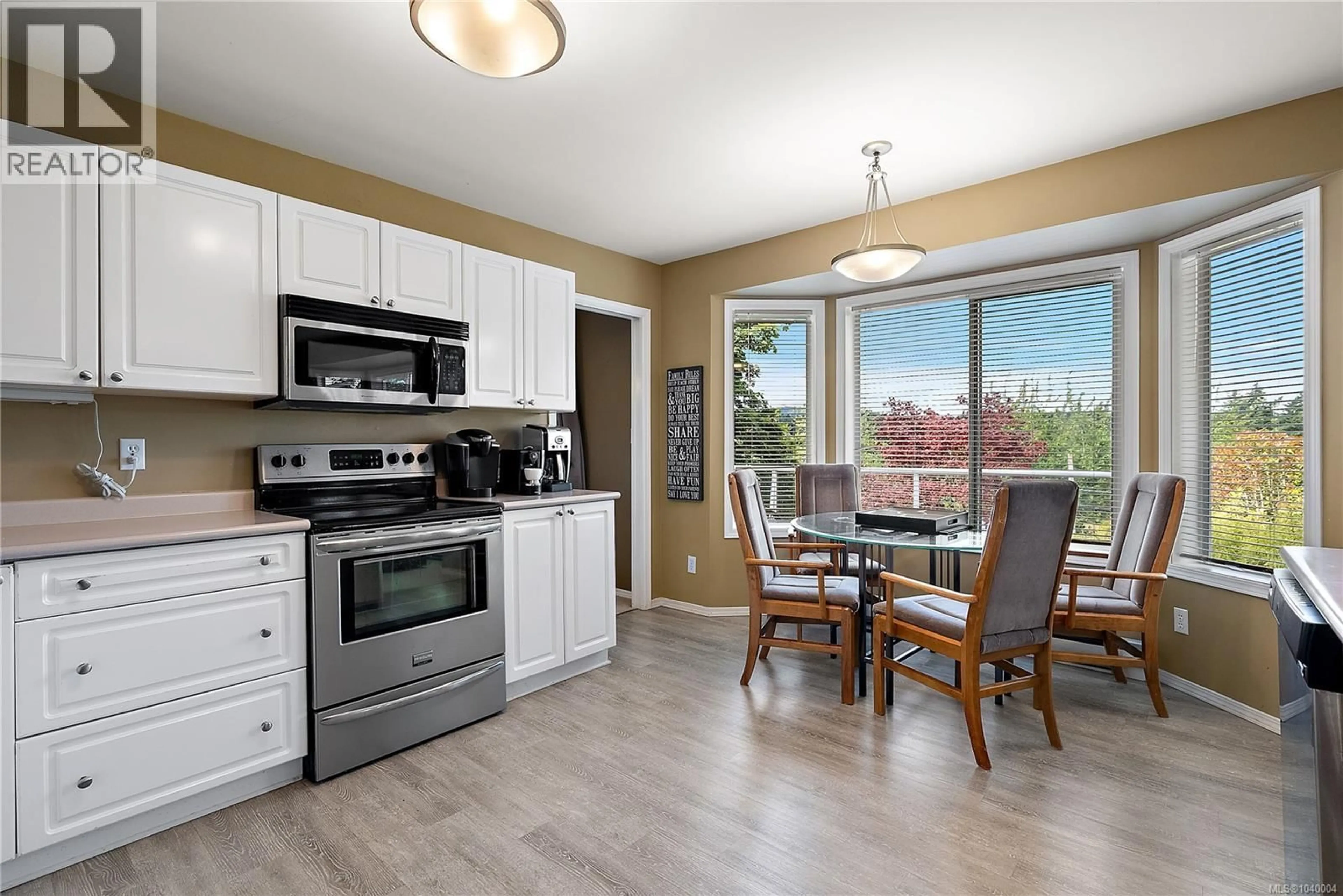 Open concept kitchen, unknown for A - 6599 CENTRAL SAANICH ROAD, Central Saanich British Columbia V8Z5V1