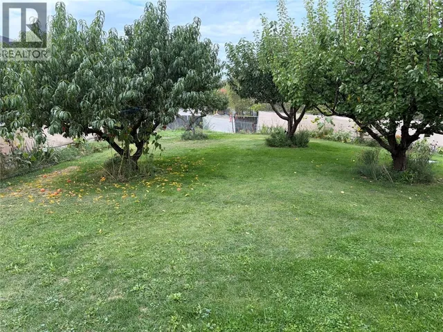 737 ONTARIO STREET, Penticton 5
