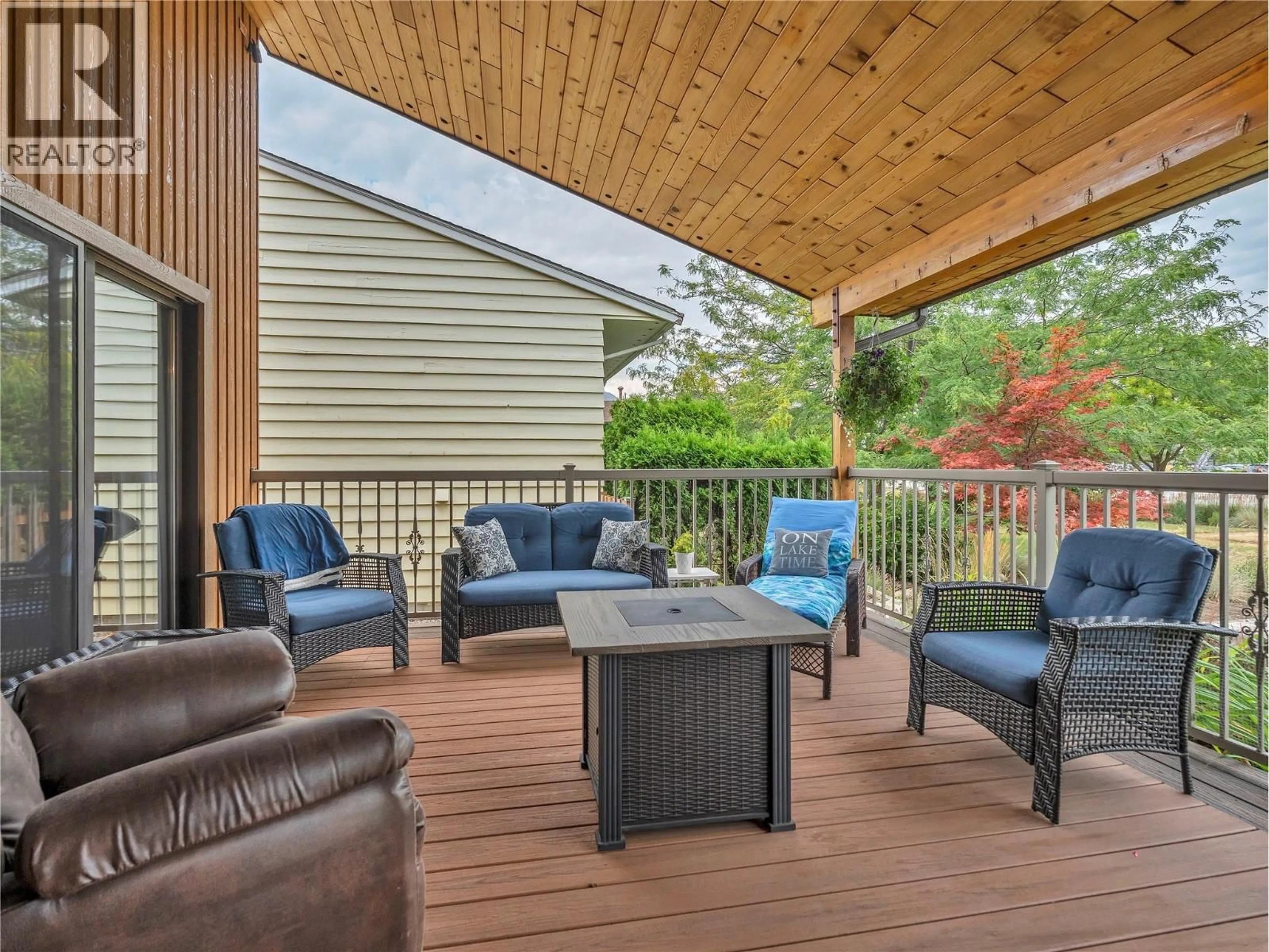 Patio, water/lake/river/ocean view for 146 YORKTON AVENUE, Penticton British Columbia V2A3V2