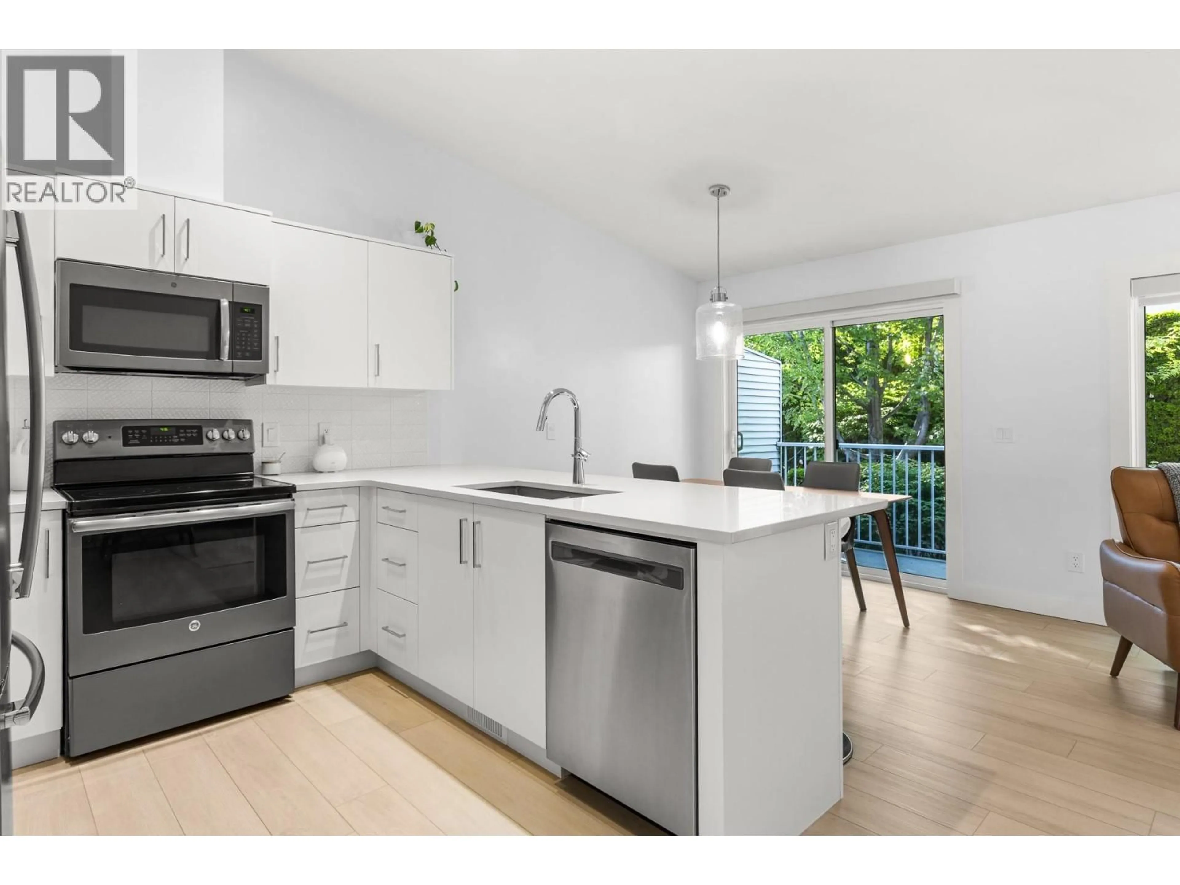 Open concept kitchen, unknown for 20 - 225 GLEN PARK DRIVE, Kelowna British Columbia V1V2X5