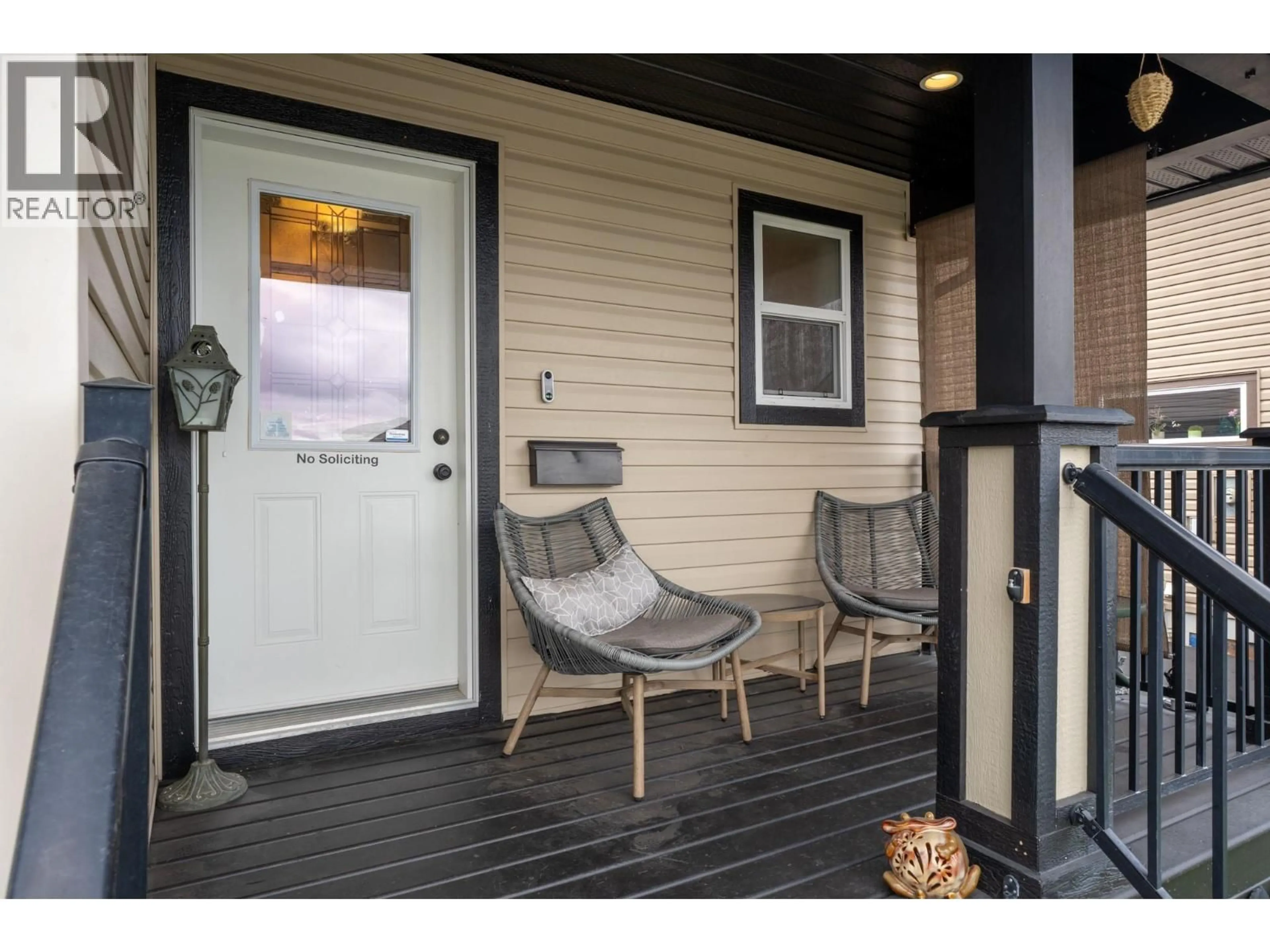 Indoor entryway for 2005 16TH STREET SOUTH, Cranbrook British Columbia V1C0B5