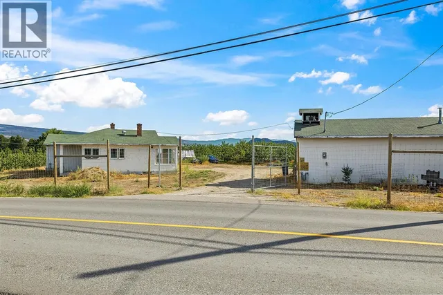 2651 CAMP ROAD, Lake Country 2