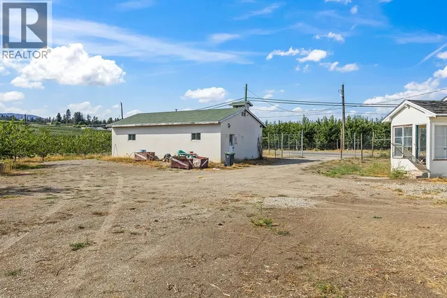 2651 CAMP ROAD, Lake Country 4