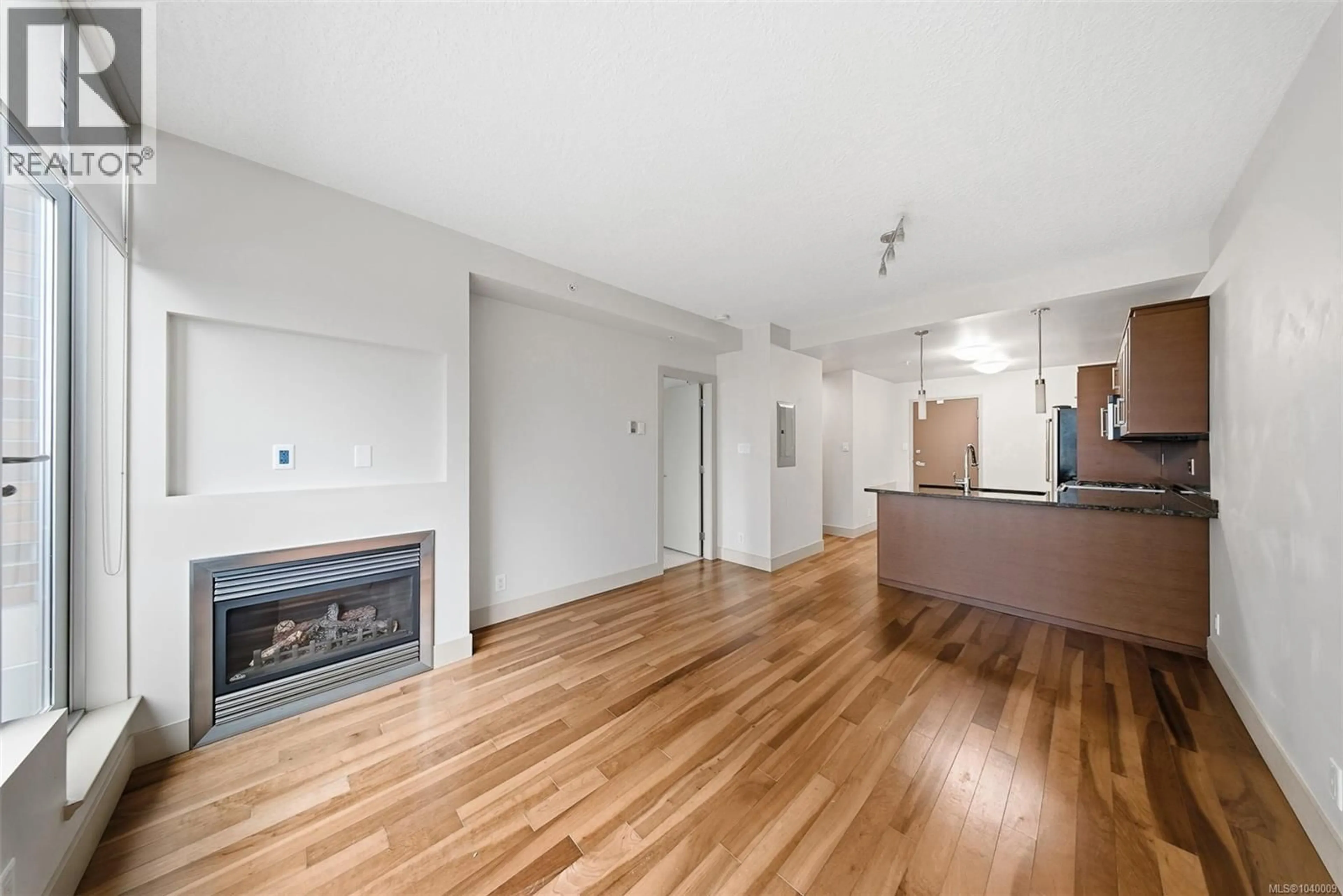 Unknown for N1003 - 737 HUMBOLDT STREET, Victoria British Columbia V8W1B1
