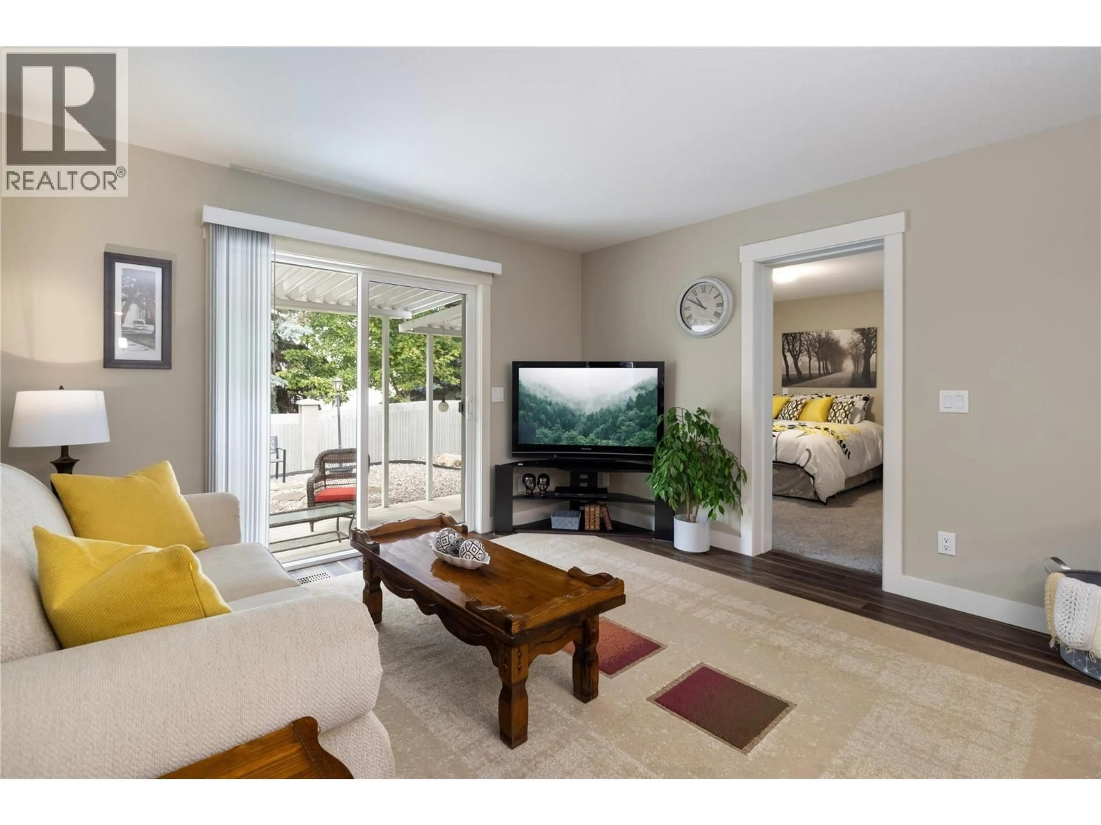 Living room with furniture, unknown for 56 - 2100 55 AVENUE, Vernon British Columbia V1T9Y6