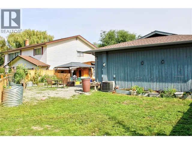 5500 WILLOW DRIVE, Vernon 3