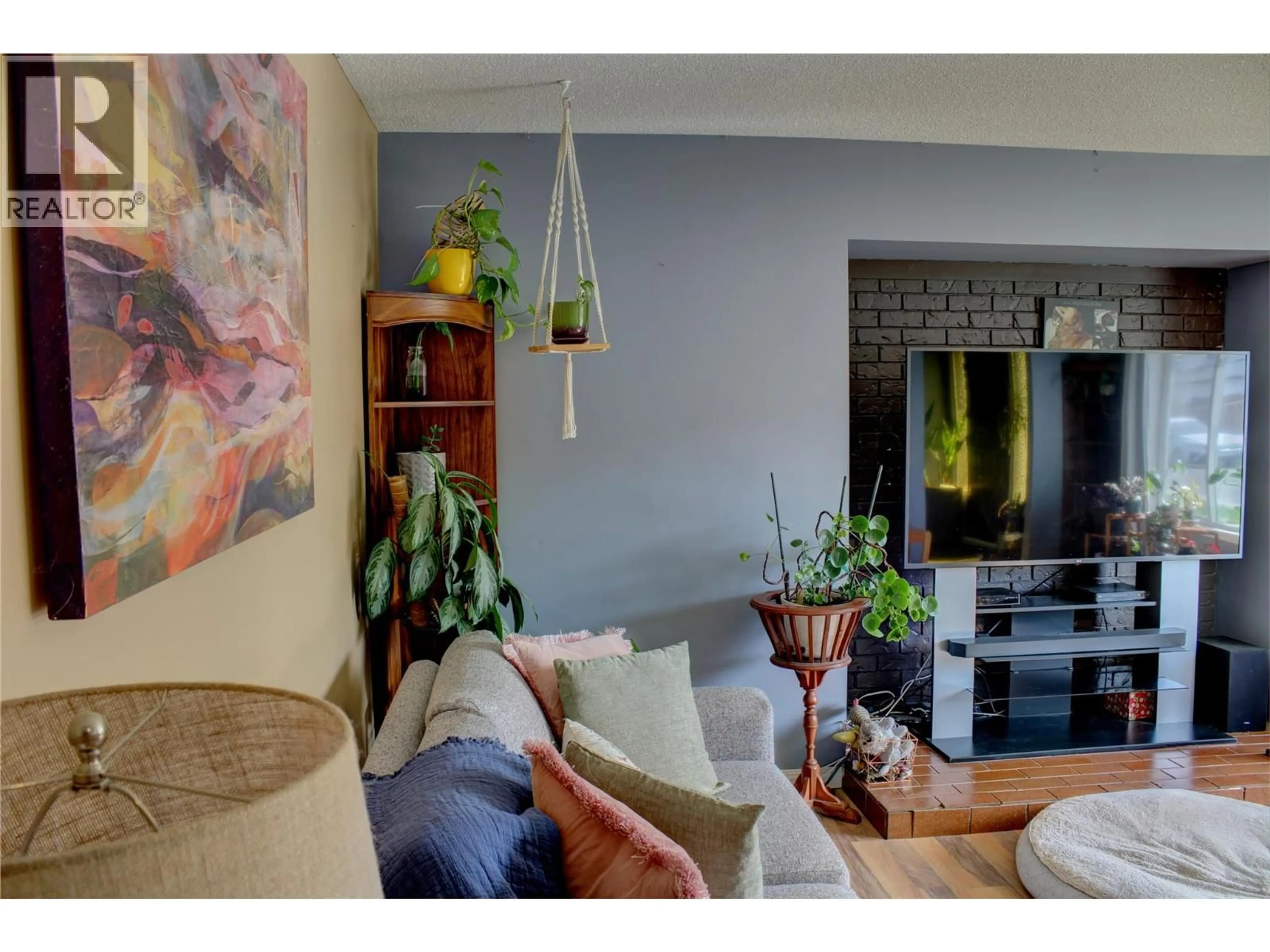 Living room with furniture, unknown for 5500 WILLOW DRIVE, Vernon British Columbia V1T7R3