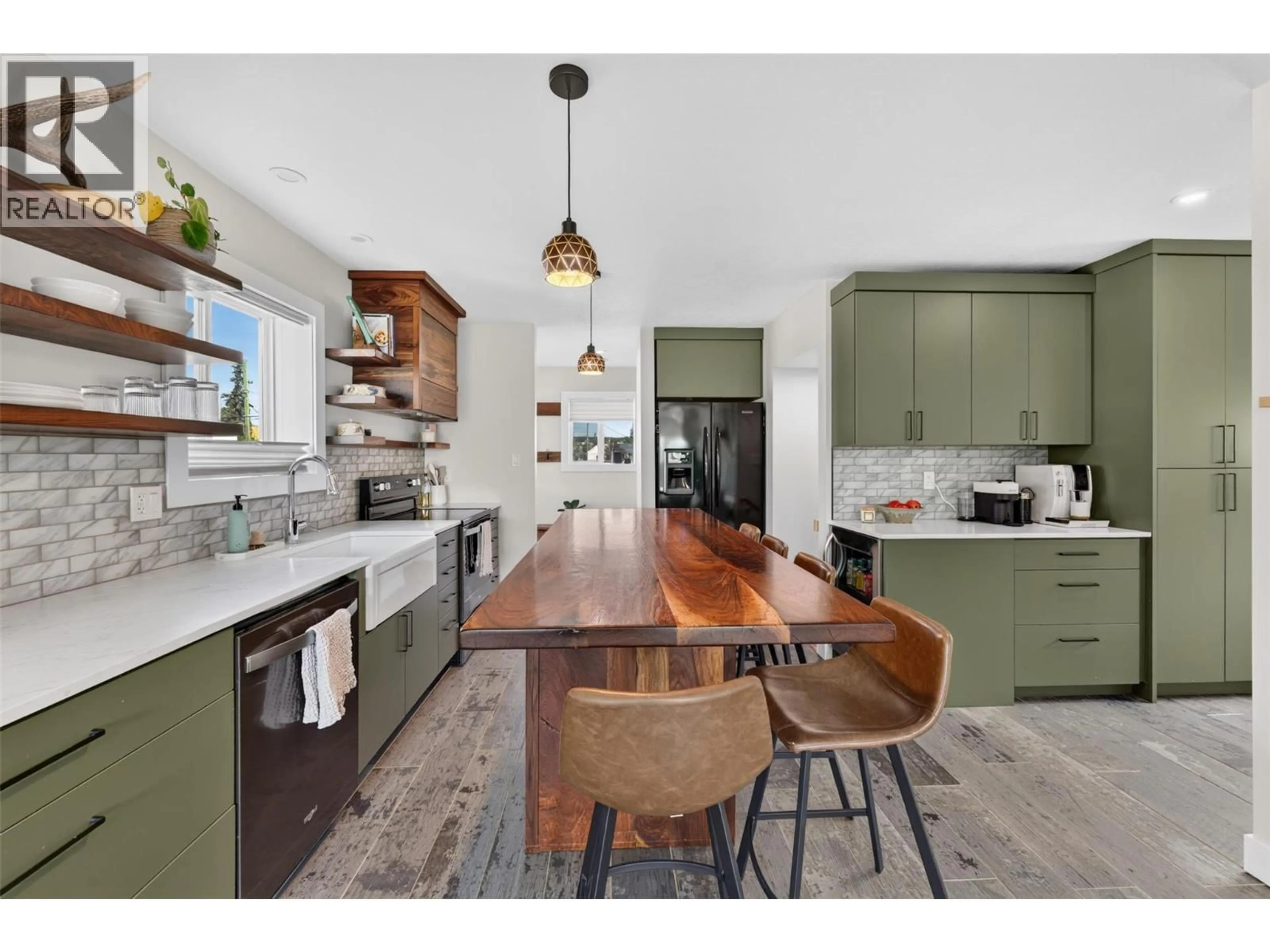 Open concept kitchen, unknown for 1416 105 AVENUE, Dawson Creek British Columbia V1G2M2