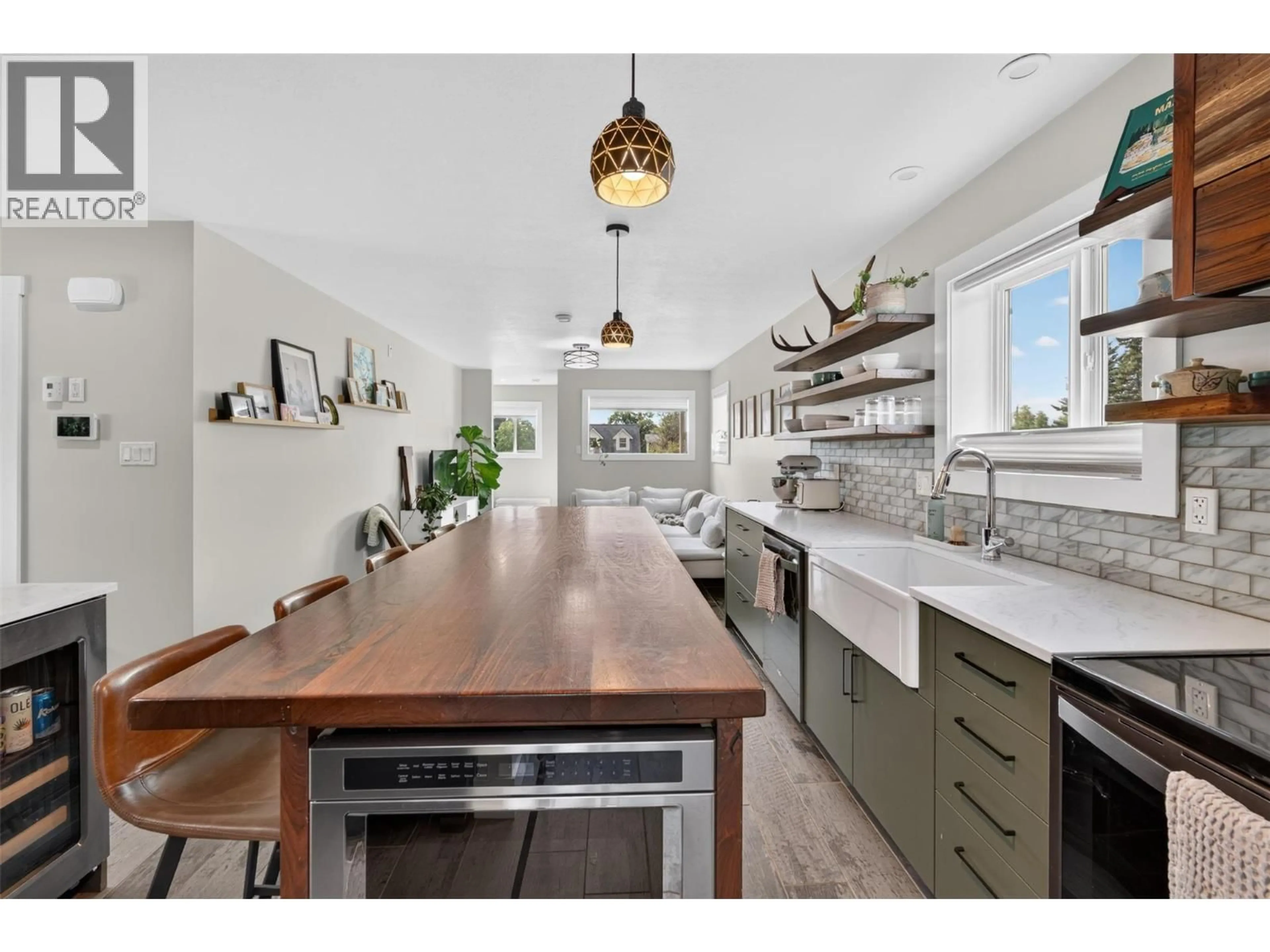 Open concept kitchen, unknown for 1416 105 AVENUE, Dawson Creek British Columbia V1G2M2