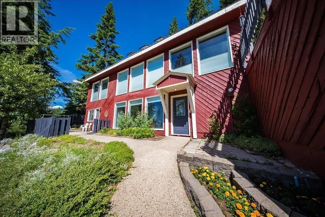 2390 MCLEOD AVENUE, Rossland 3