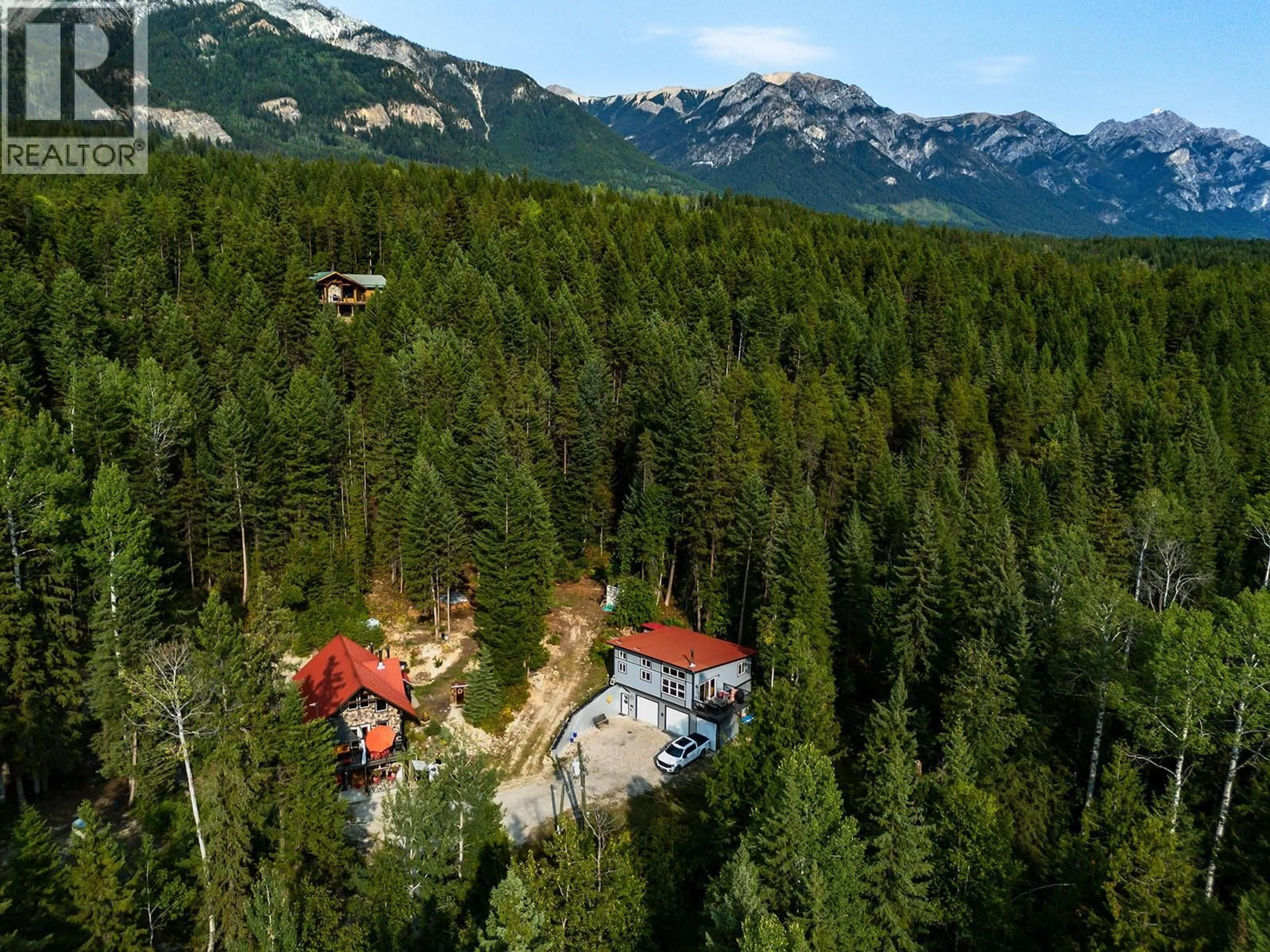 A pic from outside/outdoor area/front of a property/back of a property/a pic from drone, mountain view for 1960 PALUMBO HEIGHTS DRIVE, Golden British Columbia V0A1H4