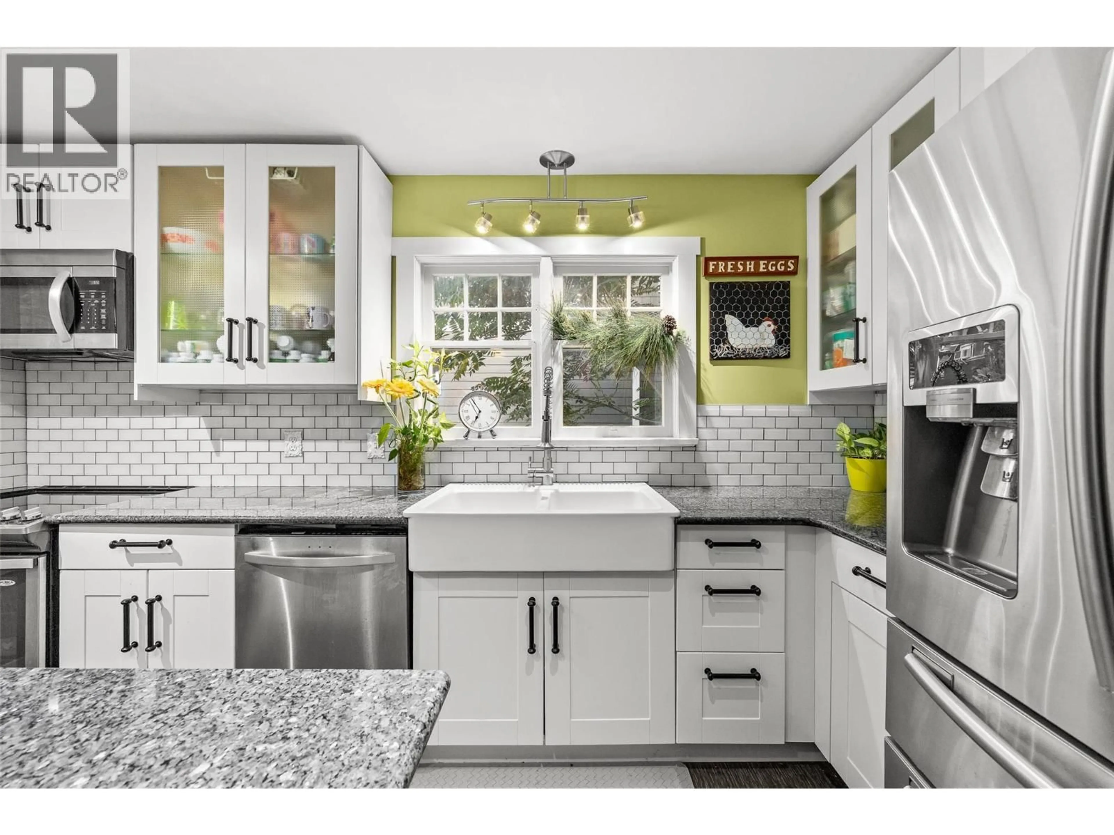 Contemporary kitchen, ceramic/tile floor for 260 LAKE AVENUE, Kelowna British Columbia V1Y5W7