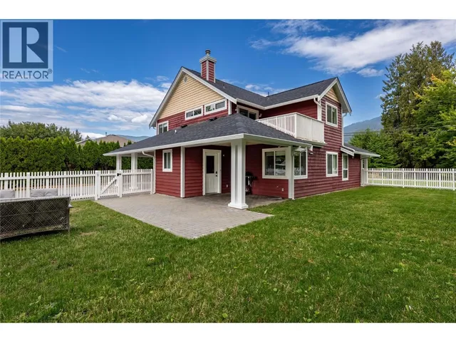 7231 52 STREET NORTHEAST, Salmon Arm 3