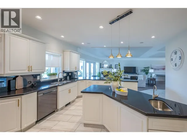 5091 CROIL AVENUE, Summerland 2