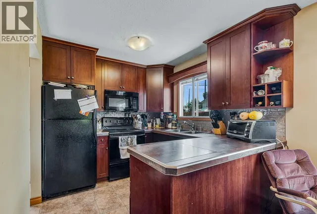 3408 16TH AVENUE, Vernon 2