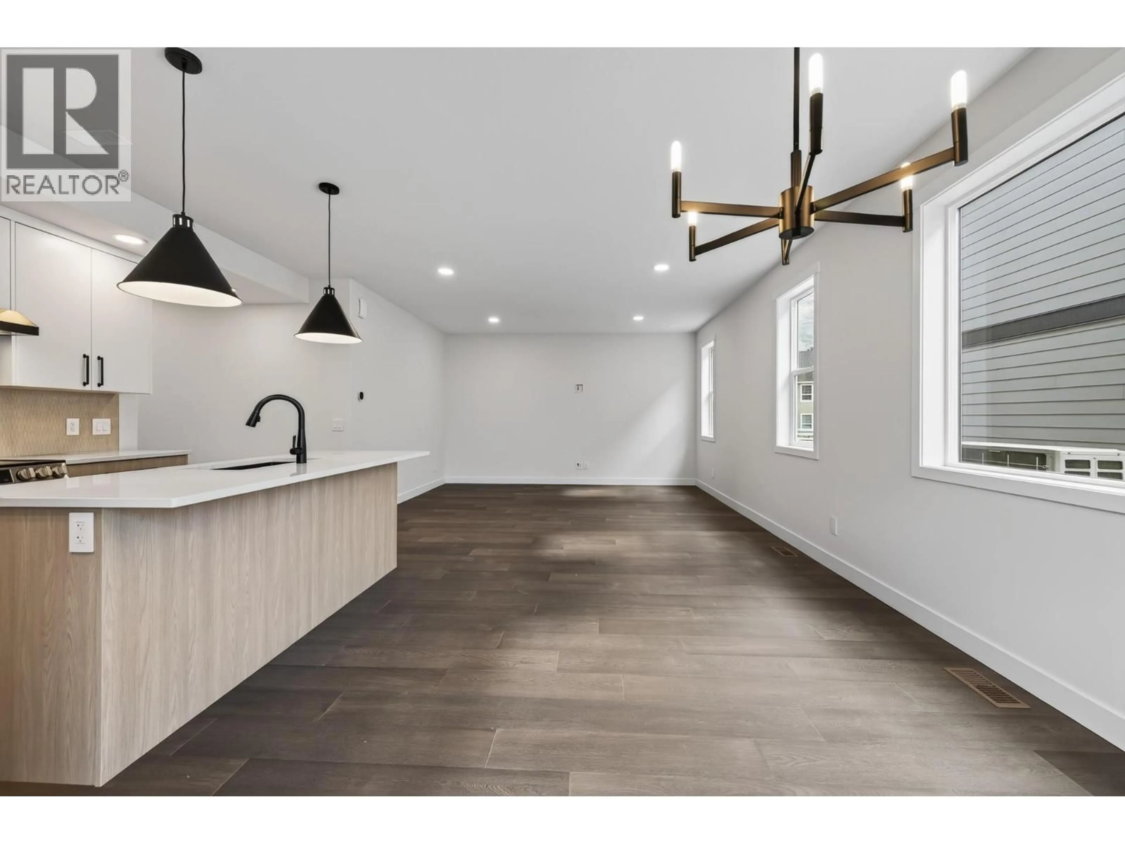 Open concept kitchen, unknown for 723 LYNE ROAD, Kamloops British Columbia V2B6Z7