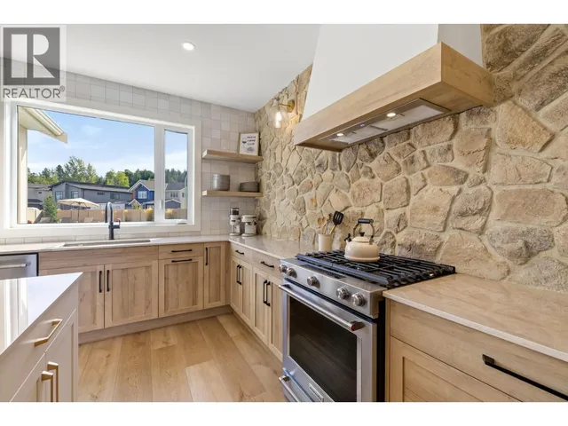 4231 RUSSO STREET, Kelowna 5
