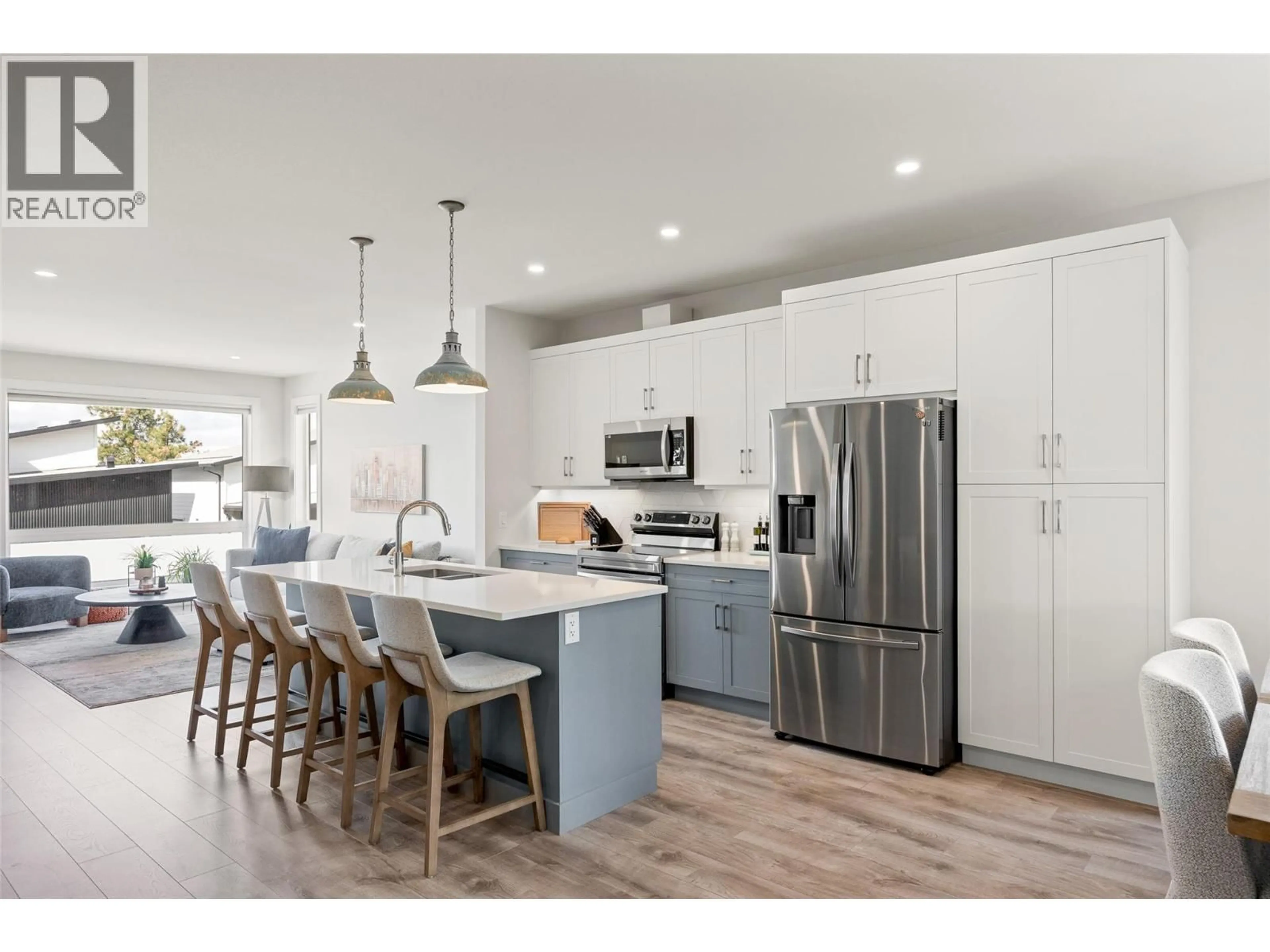 Open concept kitchen, unknown for 1863 GREY OWL COURT, Kelowna British Columbia V1V0C6