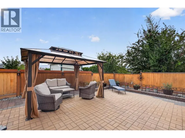 3493 OAK CRESCENT, West Kelowna 2