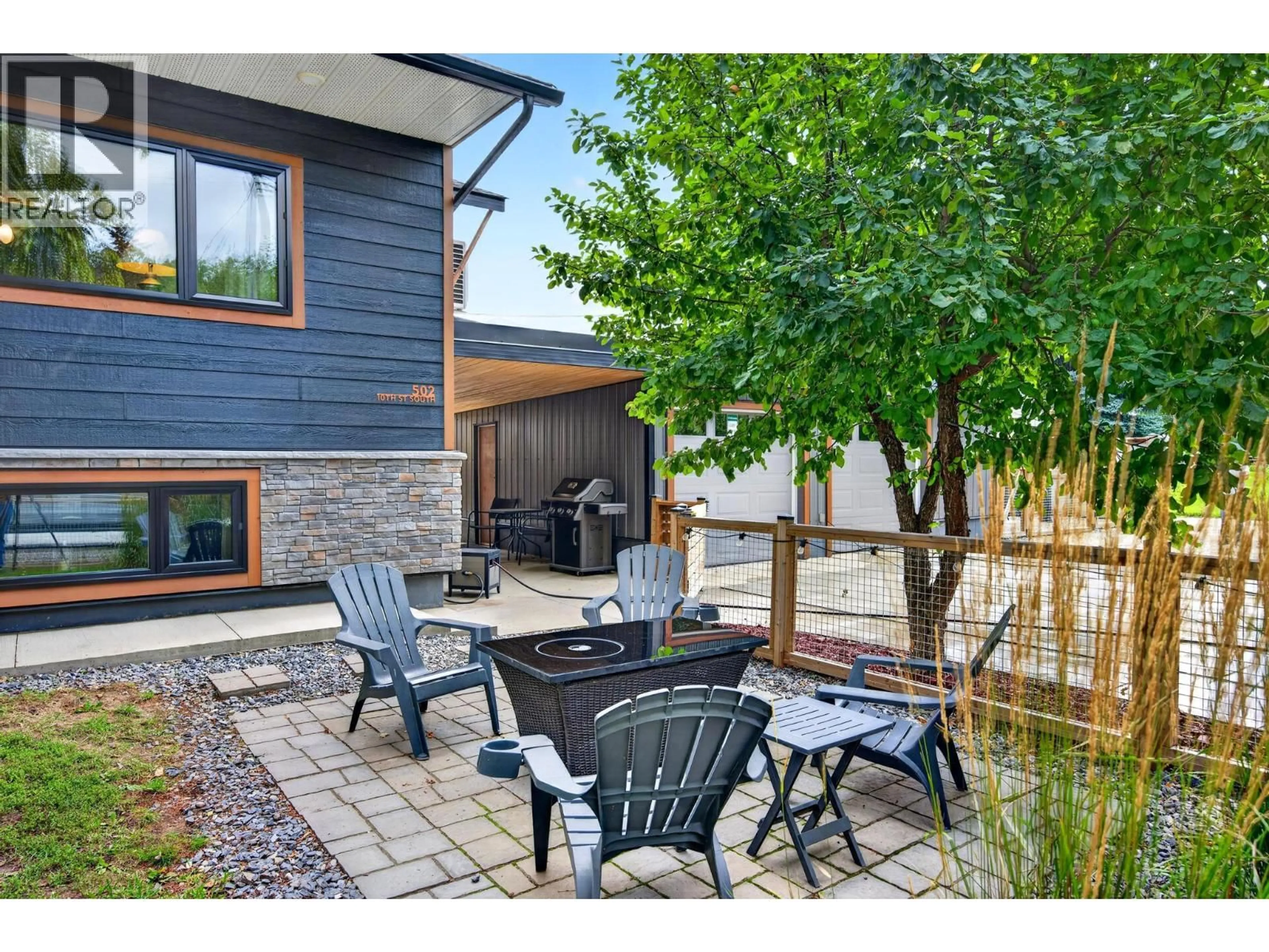 Patio, street for 502 10TH STREET SOUTH, Golden British Columbia V0A1H0