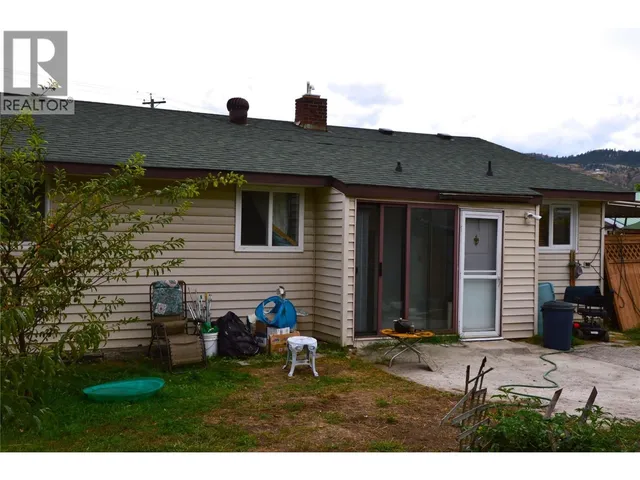 147 OAK ROAD, Kamloops 1