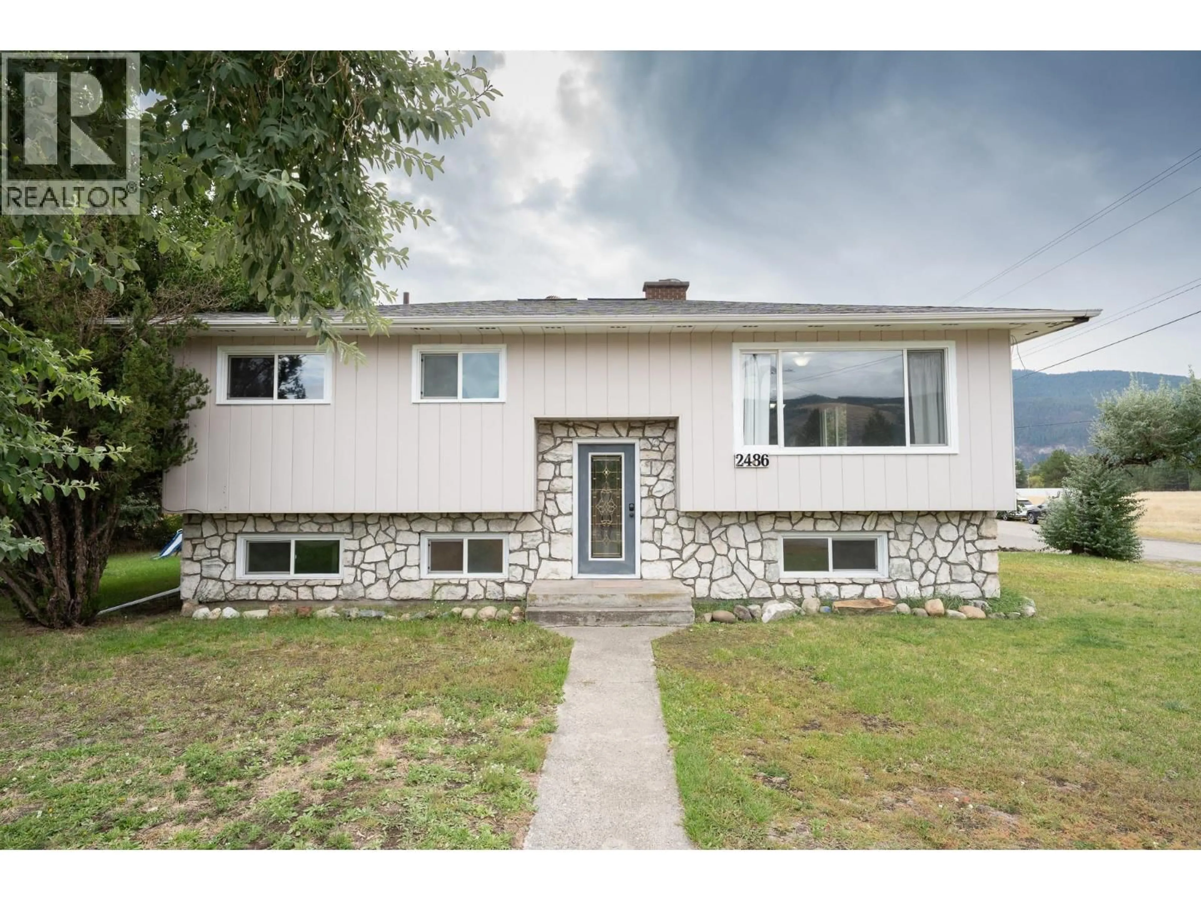 Home with vinyl exterior material, unknown for 2486 CENTRAL AVENUE, Grand Forks British Columbia V0H1H0