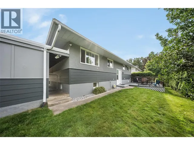 762 5TH AVENUE, Castlegar 4
