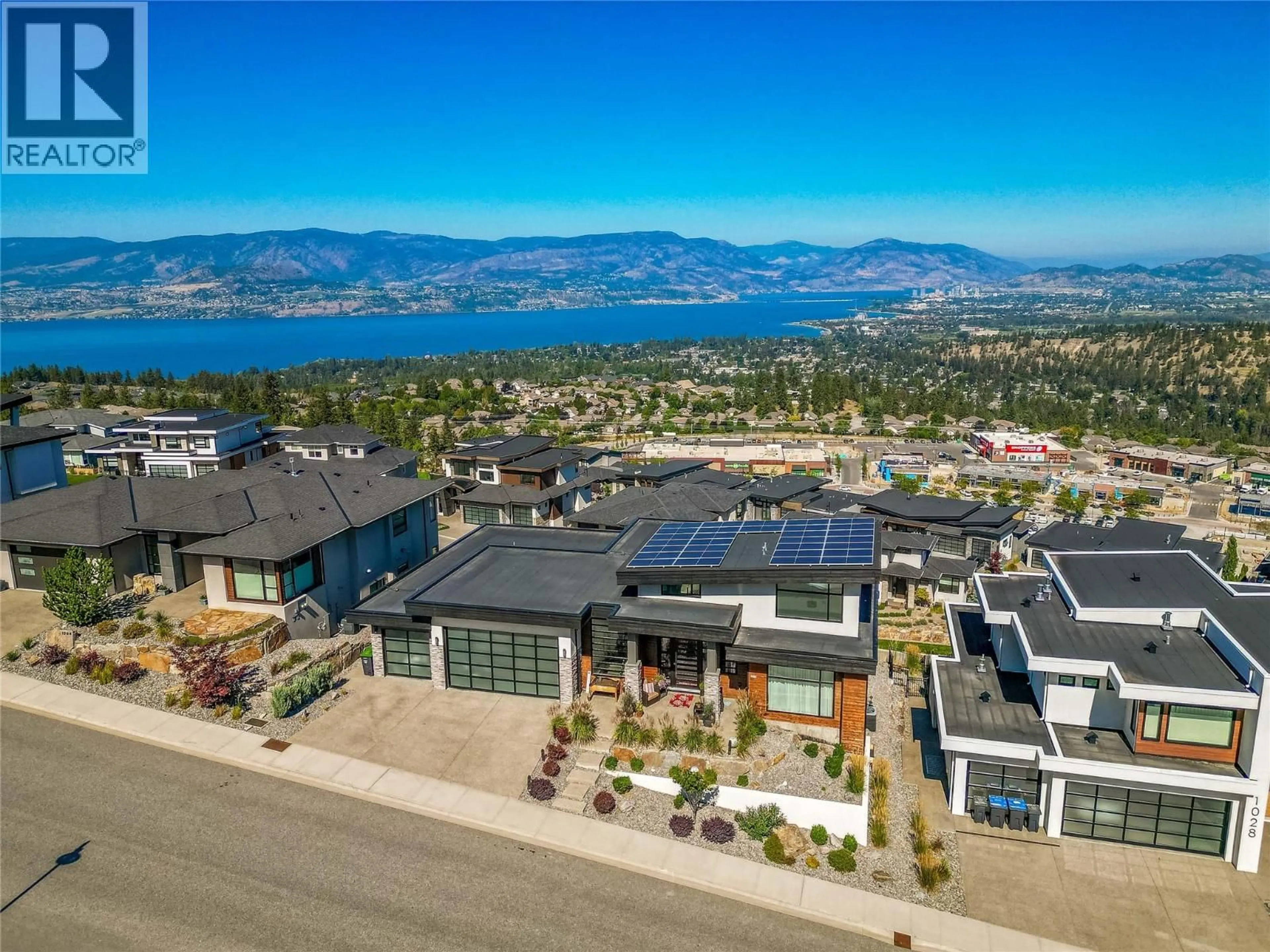 A pic from outside/outdoor area/front of a property/back of a property/a pic from drone, mountain view for 1016 CLARANCE AVENUE, Kelowna British Columbia V1W5M6
