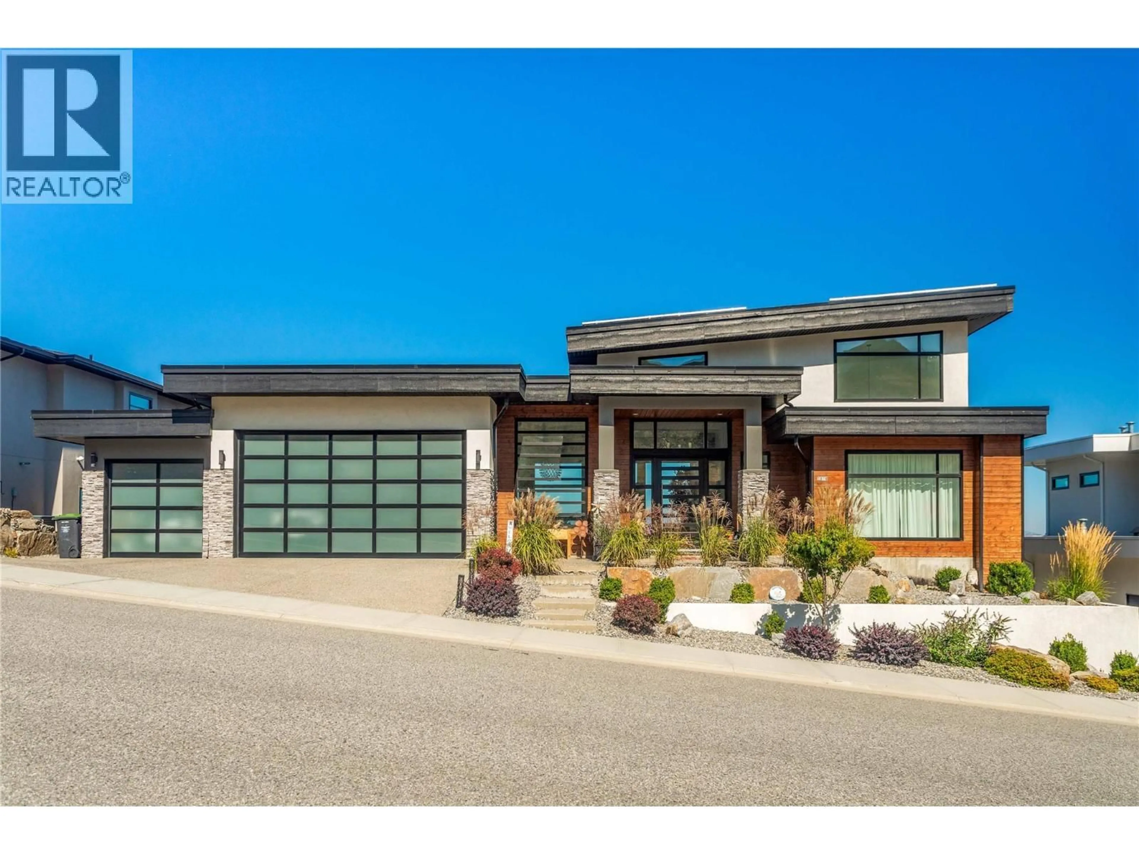 Home with brick exterior material, street for 1016 CLARANCE AVENUE, Kelowna British Columbia V1W5M6