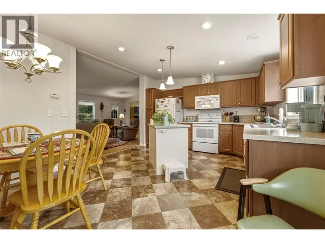 24 - 4811 10A AVENUE NORTHEAST, Salmon Arm 5