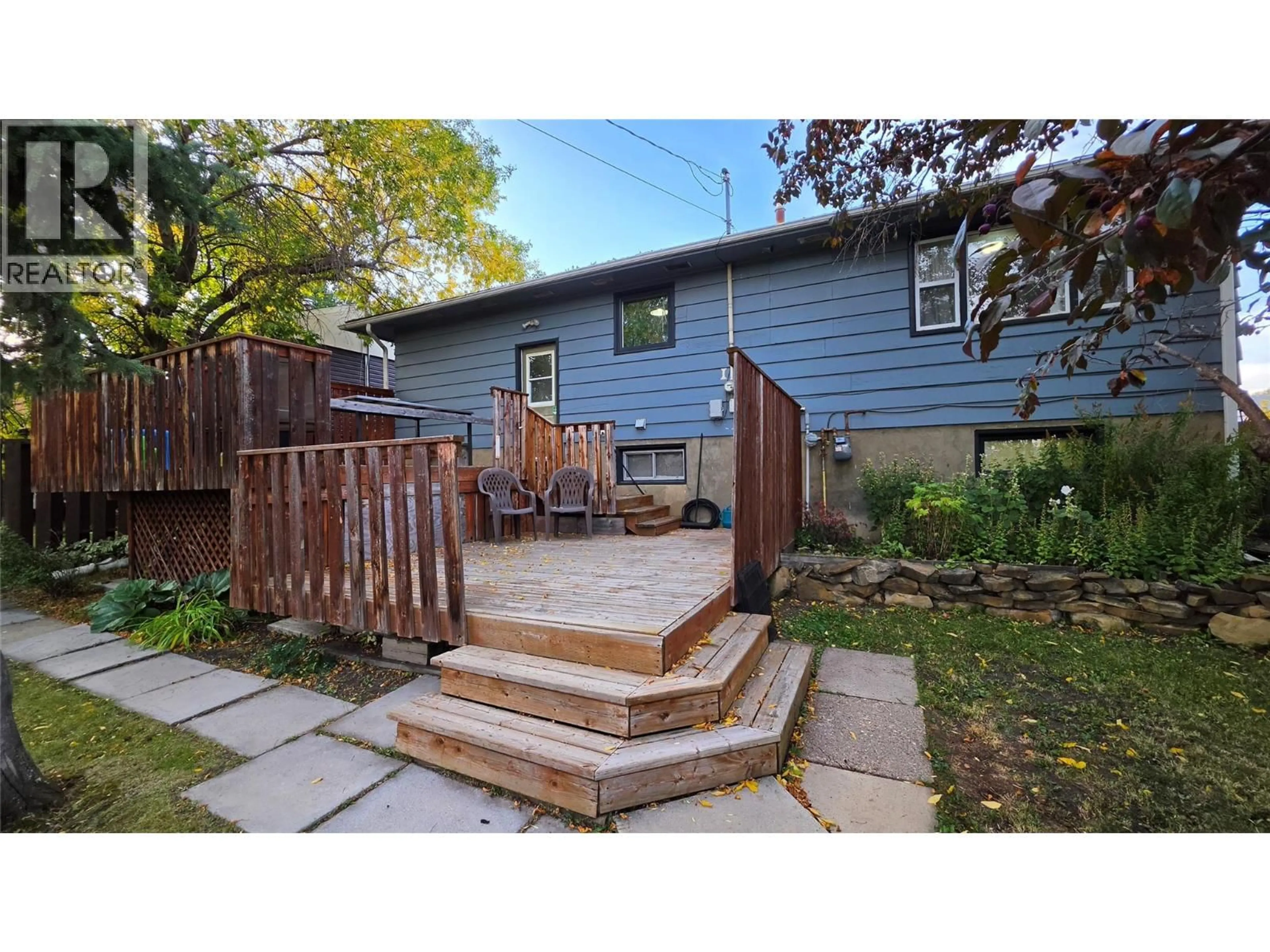 Patio, street for 1509 95 AVENUE, Dawson Creek British Columbia V1G1J9