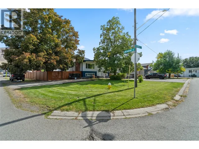 811 SUMAC PLACE, Kamloops 3