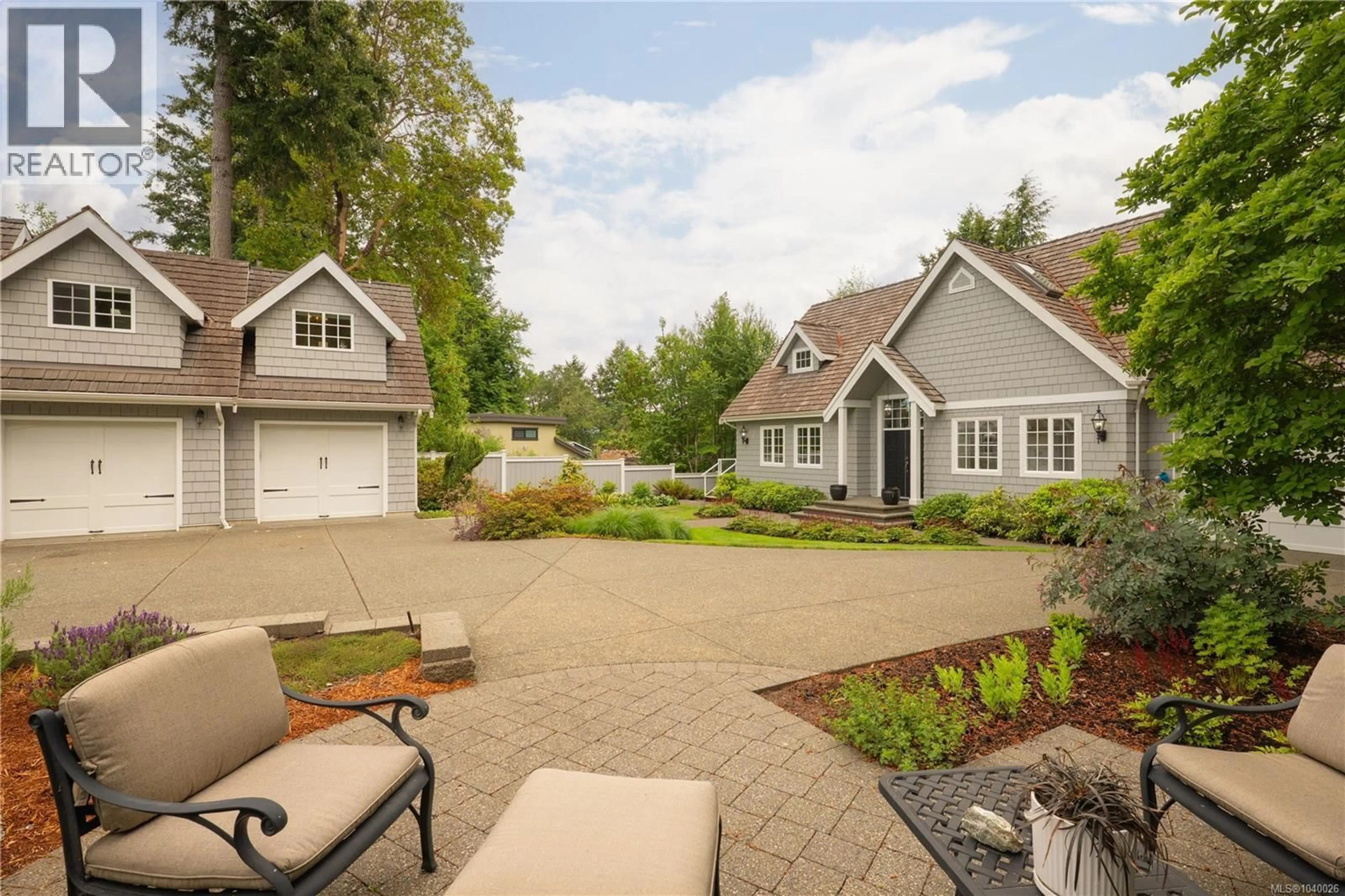 Patio, street for 182 BAYNES DRIVE, Fanny Bay British Columbia V0R1W0