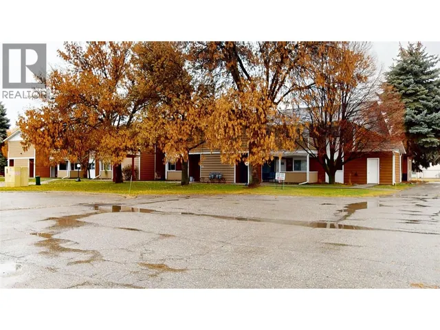 203 - 2365 12 STREET NORTH, Cranbrook 2