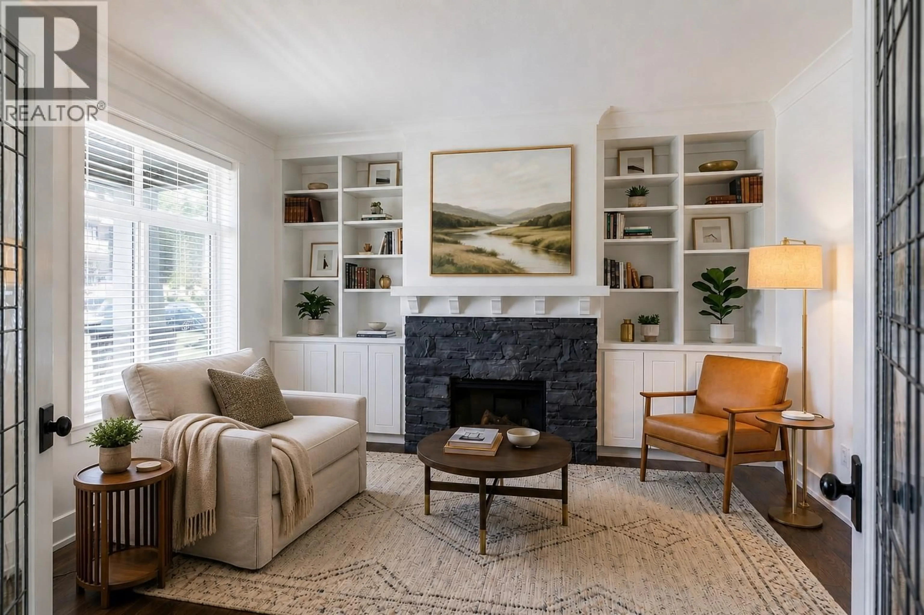 Living room with furniture, unknown for 1619 CHEAKAMUS DRIVE, Kamloops British Columbia V2E2T6