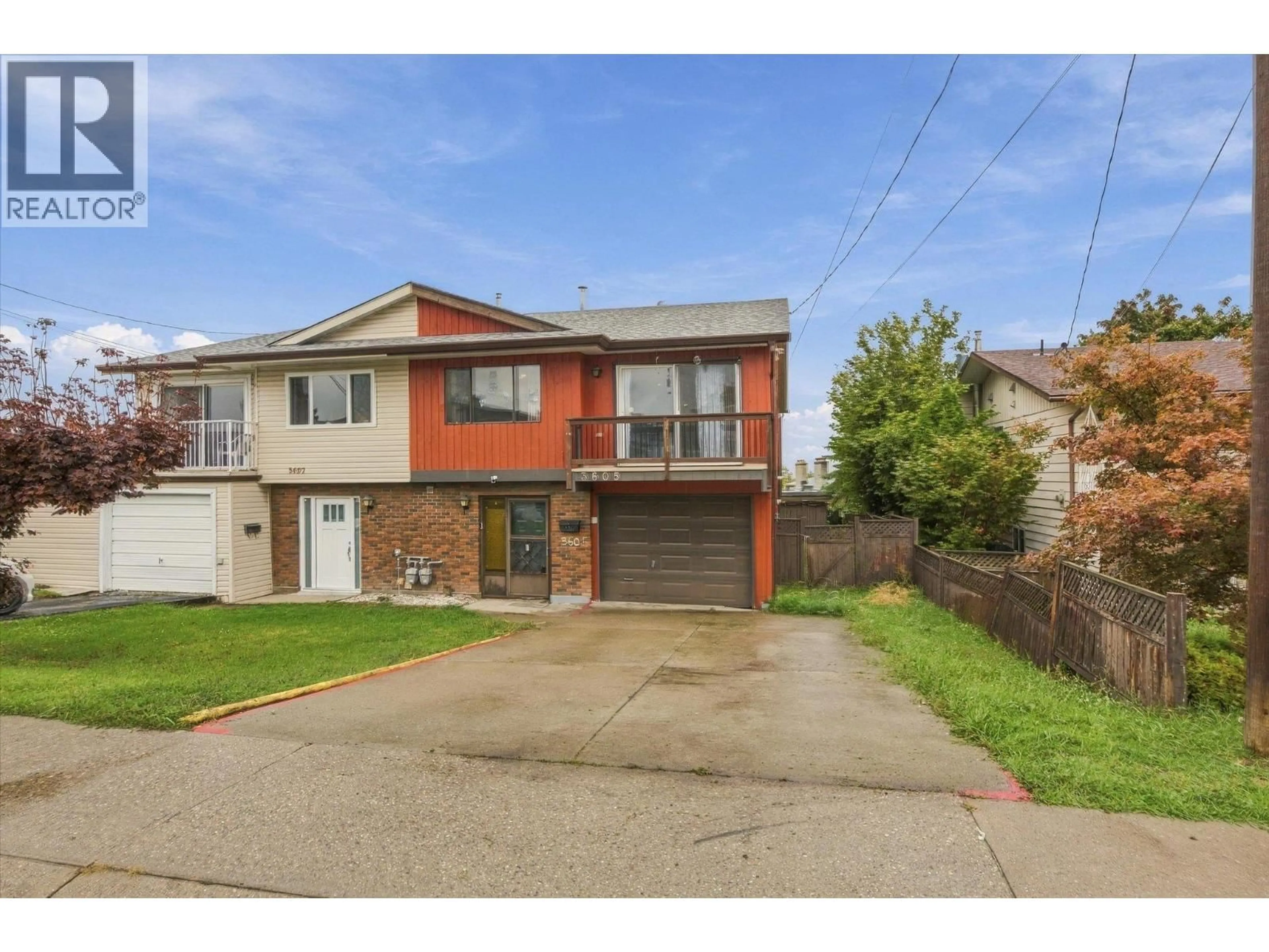 A pic from outside/outdoor area/front of a property/back of a property/a pic from drone, street for 3605 15 AVENUE, Vernon British Columbia V1T7Z5