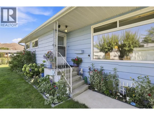 1090 CALMAR PLACE, Kamloops 3
