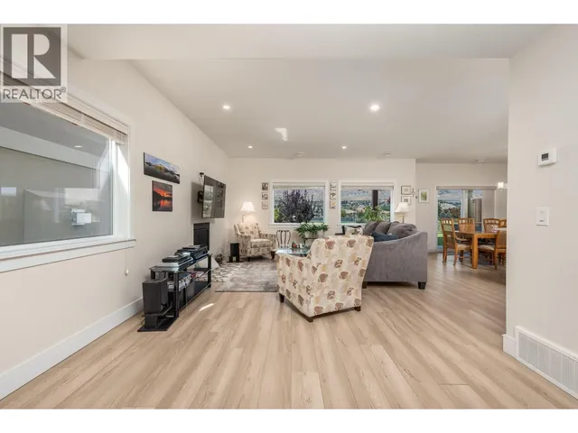 38 - 6600 OKANAGAN AVENUE, Vernon 5