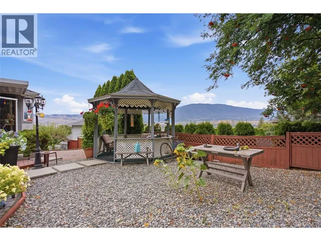 1849 PINERIDGE DRIVE, Merritt 5
