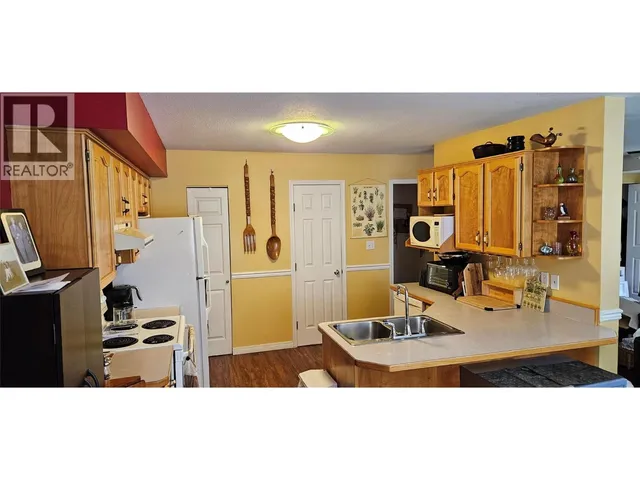 119 - 1458 PENTICTON AVENUE, Penticton 3