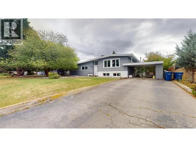 913 9TH STREET SOUTH, Cranbrook 2